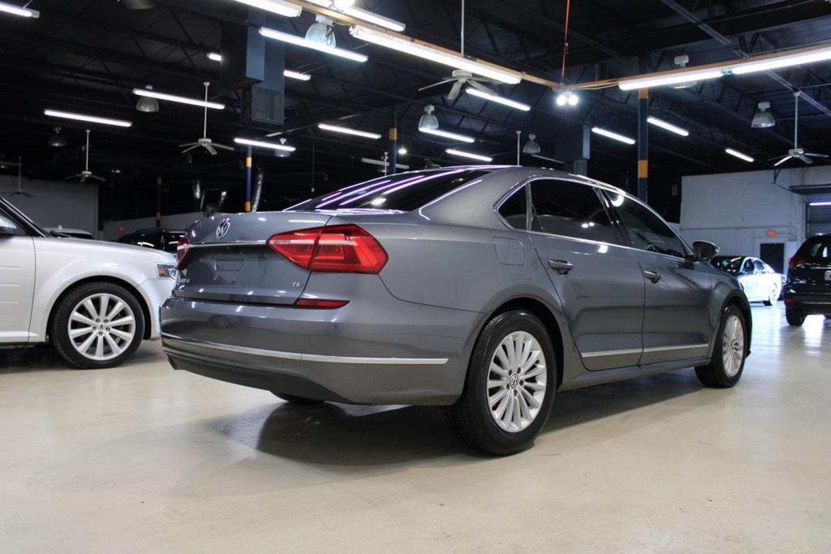 2016 Platinum Gray Metallic Volkswagen Passat 1.8T SE (1VWBT7A35GC) with an 1.8L TSI engine, Automatic transmission, located at 15300 Midway Rd., Addison, TX, 75001, (972) 702-0011, 32.958321, -96.838074 - Photo#2