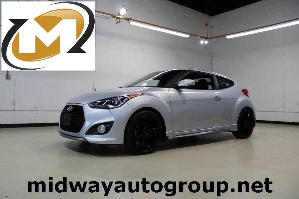 photo of 2014 Hyundai Veloster Turbo w/Black