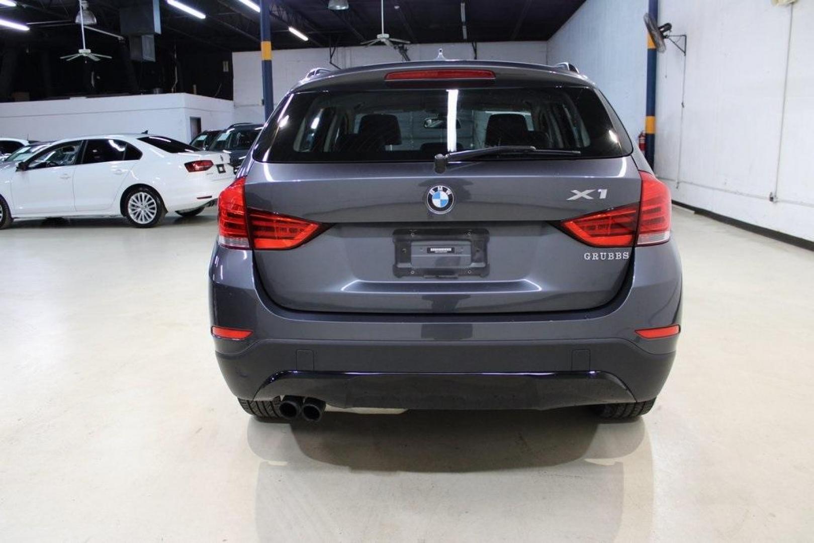 2015 Mineral Grey Metallic /Black BMW X1 xDrive28i (WBAVL1C56FV) with an 2.0L 4-Cylinder DOHC 16V TwinPower Turbo engine, Automatic transmission, located at 15300 Midway Rd., Addison, TX, 75001, (972) 702-0011, 32.958321, -96.838074 - Photo#7