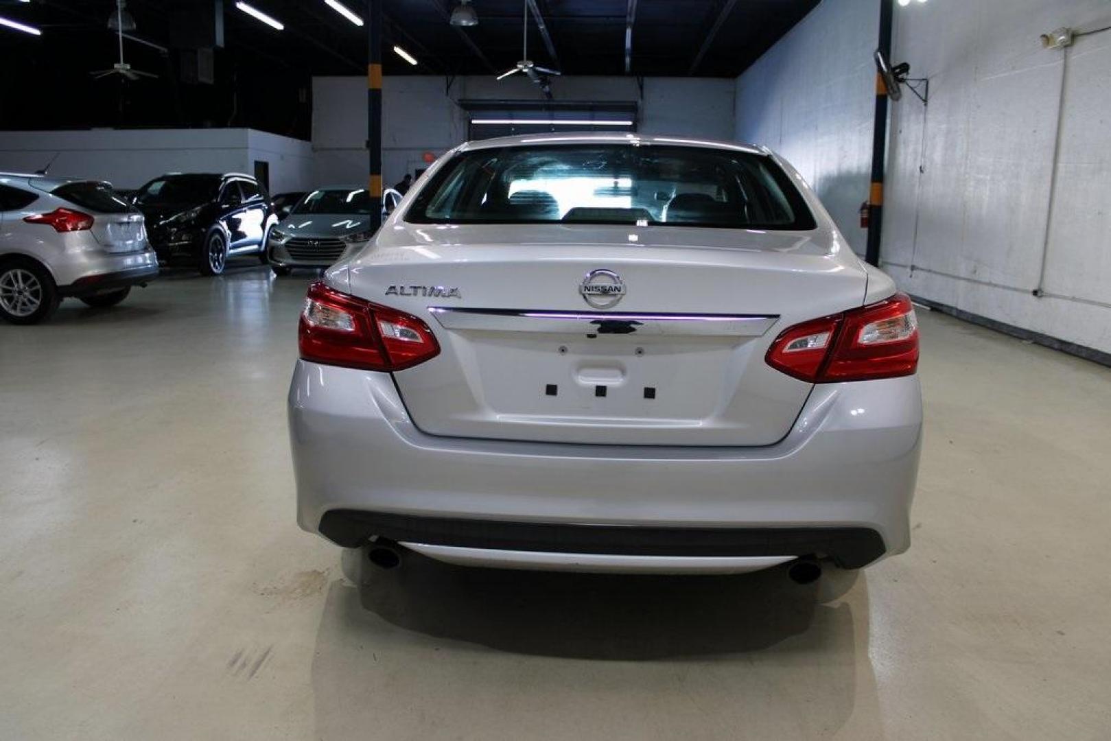 2016 Brilliant Silver Metallic /Charcoal Nissan Altima 2.5 S (1N4AL3AP6GC) with an 2.5L 4-Cylinder DOHC 16V engine, CVT transmission, located at 15300 Midway Rd., Addison, TX, 75001, (972) 702-0011, 32.958321, -96.838074 - Photo#7