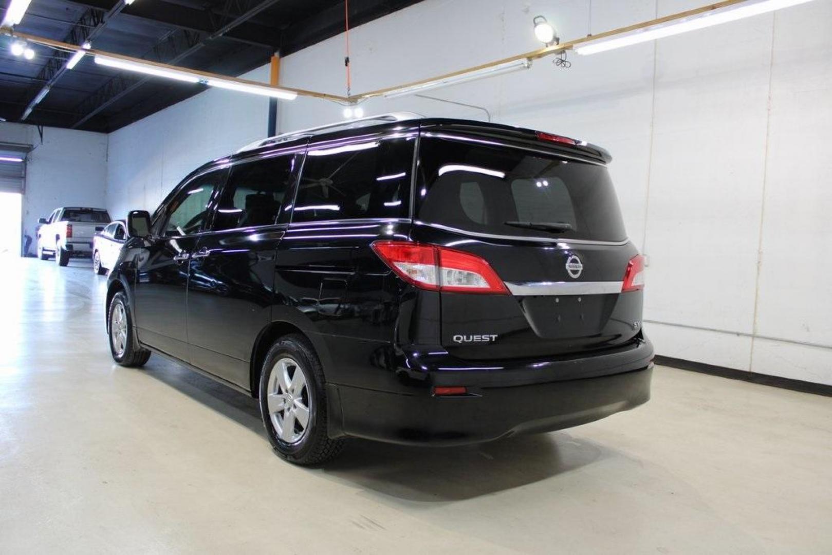 2014 Super Black /Beige Nissan Quest 3.5 SV (JN8AE2KP9E9) with an 3.5L V6 DOHC 24V engine, CVT transmission, located at 15300 Midway Rd., Addison, TX, 75001, (972) 702-0011, 32.958321, -96.838074 - Photo#3