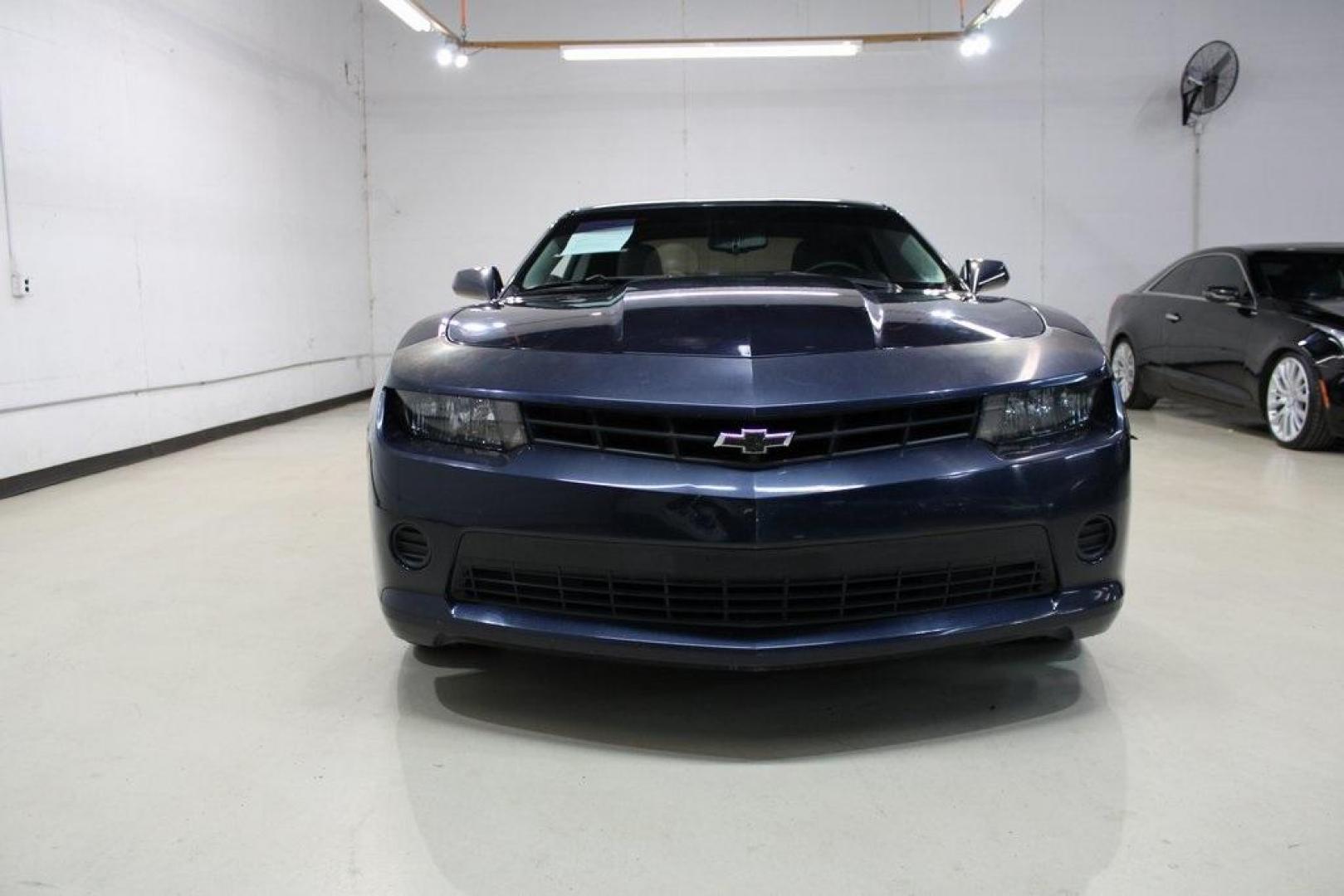 2015 Blue Velvet Metallic /Gray Chevrolet Camaro 1LS (2G1FA1E32F9) with an 3.6L V6 DGI DOHC VVT engine, Manual transmission, located at 15300 Midway Rd., Addison, TX, 75001, (972) 702-0011, 32.958321, -96.838074 - Photo#5