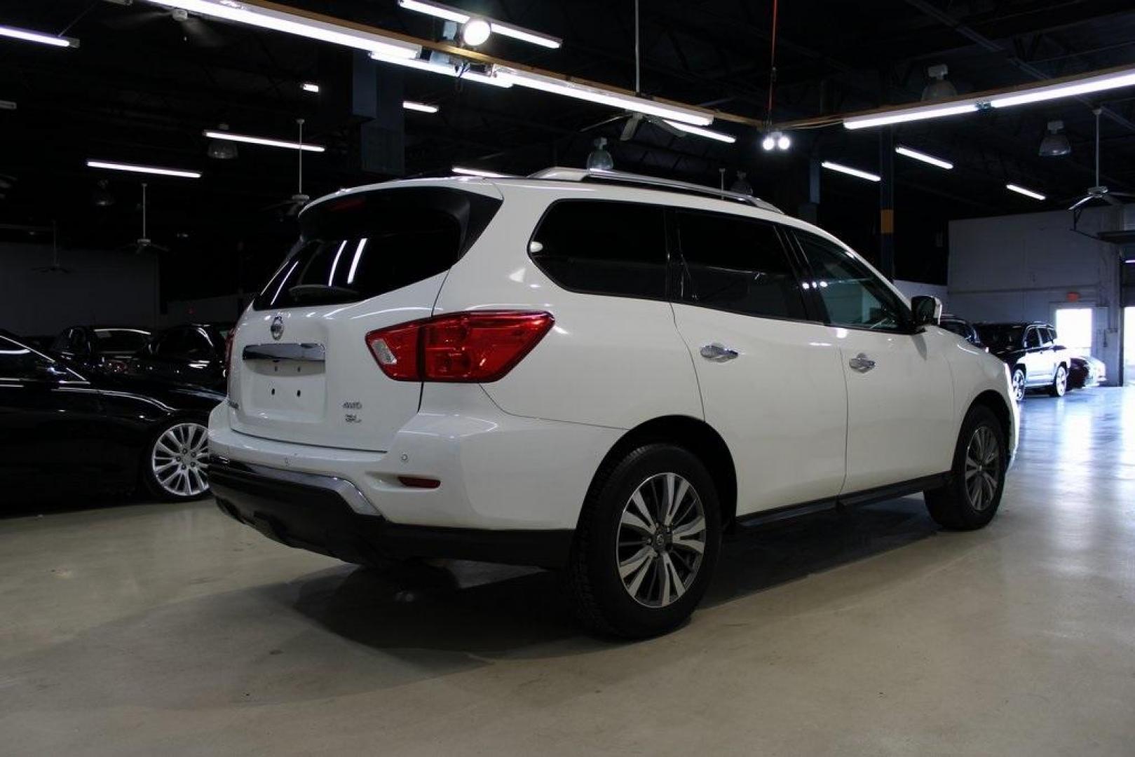 2017 White Nissan Pathfinder SL (5N1DR2MM6HC) with an V6 engine, CVT transmission, located at 15300 Midway Rd., Addison, TX, 75001, (972) 702-0011, 32.958321, -96.838074 - Photo#2