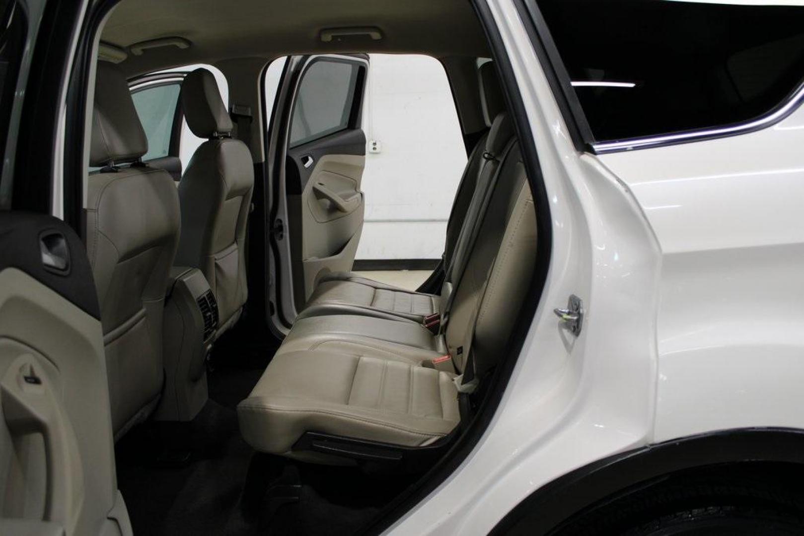 2018 White Platinum /Medium Light Stone Ford Escape SEL (1FMCU0HD2JU) with an 1.5L EcoBoost engine, Automatic transmission, located at 15300 Midway Rd., Addison, TX, 75001, (972) 702-0011, 32.958321, -96.838074 - Photo#15