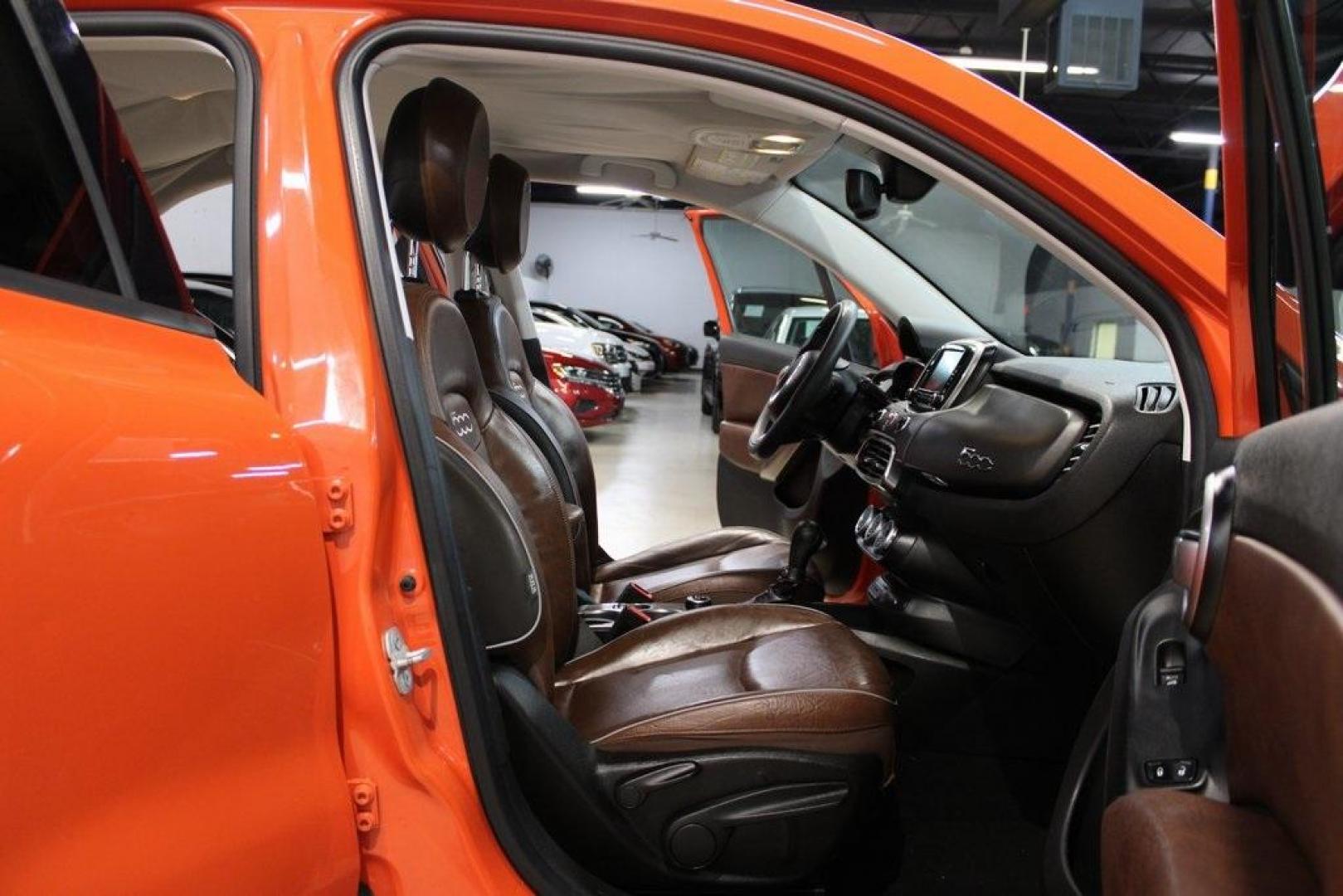 2016 Arancio (Orange) /Brown Fiat 500X Trekking Plus (ZFBCFYET8GP) with an 2.4L I4 MultiAir engine, Automatic transmission, located at 15300 Midway Rd., Addison, TX, 75001, (972) 702-0011, 32.958321, -96.838074 - Photo#14