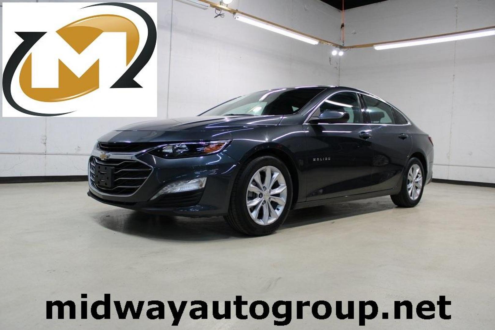 2021 Shadow Gray Metallic /Jet Black Chevrolet Malibu LT (1G1ZD5ST1MF) with an 1.5L DOHC engine, CVT transmission, located at 15300 Midway Rd., Addison, TX, 75001, (972) 702-0011, 32.958321, -96.838074 - Photo#0