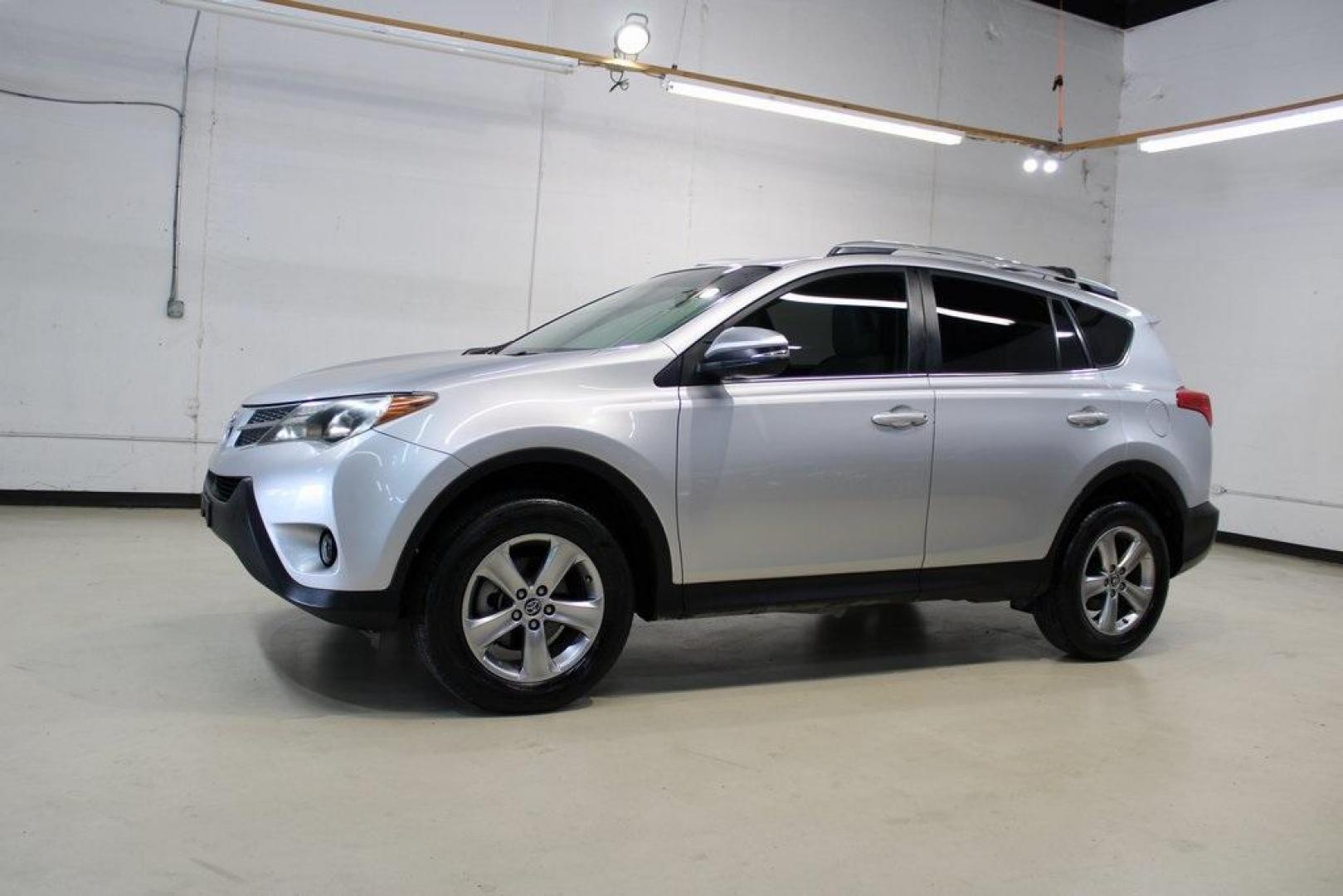 2015 Classic Silver Metallic /Terracotta Toyota RAV4 XLE (2T3WFREV7FW) with an 2.5L 4-Cylinder DOHC Dual VVT-i engine, Automatic transmission, located at 15300 Midway Rd., Addison, TX, 75001, (972) 702-0011, 32.958321, -96.838074 - HOME OF THE NO HAGGLE PRICE - WHOLESALE PRICES TO THE PUBLIC!! Backup Camera, RAV4 XLE, 4D Sport Utility, 2.5L 4-Cylinder DOHC Dual VVT-i, 6-Speed Automatic, FWD, Silver, Terracotta w/SofTex Seat Trim.<br><br>Silver 2015 Toyota RAV4 XLE<br><br>24/31 City/Highway MPG<br><br>Awards:<br> * 2015 IIHS T - Photo#4