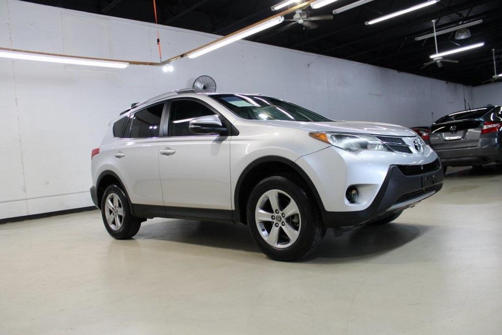 2015 Classic Silver Metallic /Terracotta Toyota RAV4 XLE (2T3WFREV7FW) with an 2.5L 4-Cylinder DOHC Dual VVT-i engine, Automatic transmission, located at 15300 Midway Rd., Addison, TX, 75001, (972) 702-0011, 32.958321, -96.838074 - HOME OF THE NO HAGGLE PRICE - WHOLESALE PRICES TO THE PUBLIC!! Backup Camera, RAV4 XLE, 4D Sport Utility, 2.5L 4-Cylinder DOHC Dual VVT-i, 6-Speed Automatic, FWD, Silver, Terracotta w/SofTex Seat Trim.<br><br>Silver 2015 Toyota RAV4 XLE<br><br>24/31 City/Highway MPG<br><br>Awards:<br> * 2015 IIHS T - Photo#6