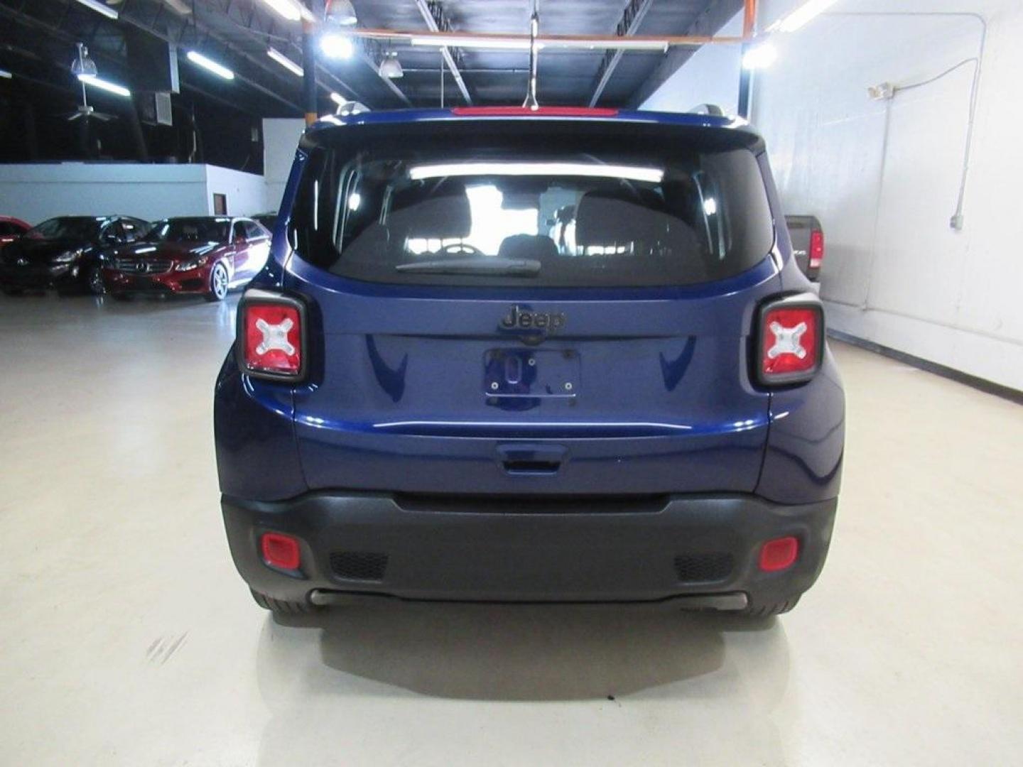 2020 Jetset Blue Clearcoat /Black Jeep Renegade Latitude (ZACNJABB7LP) with an 2.4L I4 engine, Automatic transmission, located at 15300 Midway Rd., Addison, TX, 75001, (972) 702-0011, 32.958321, -96.838074 - Photo#7