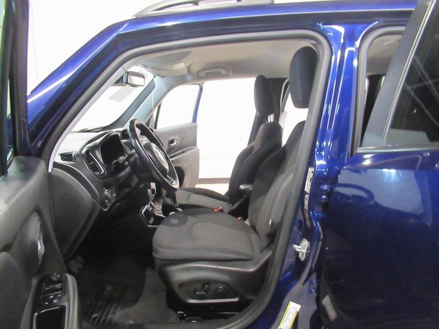 2020 Jetset Blue Clearcoat /Black Jeep Renegade Latitude (ZACNJABB7LP) with an 2.4L I4 engine, Automatic transmission, located at 15300 Midway Rd., Addison, TX, 75001, (972) 702-0011, 32.958321, -96.838074 - Photo#13