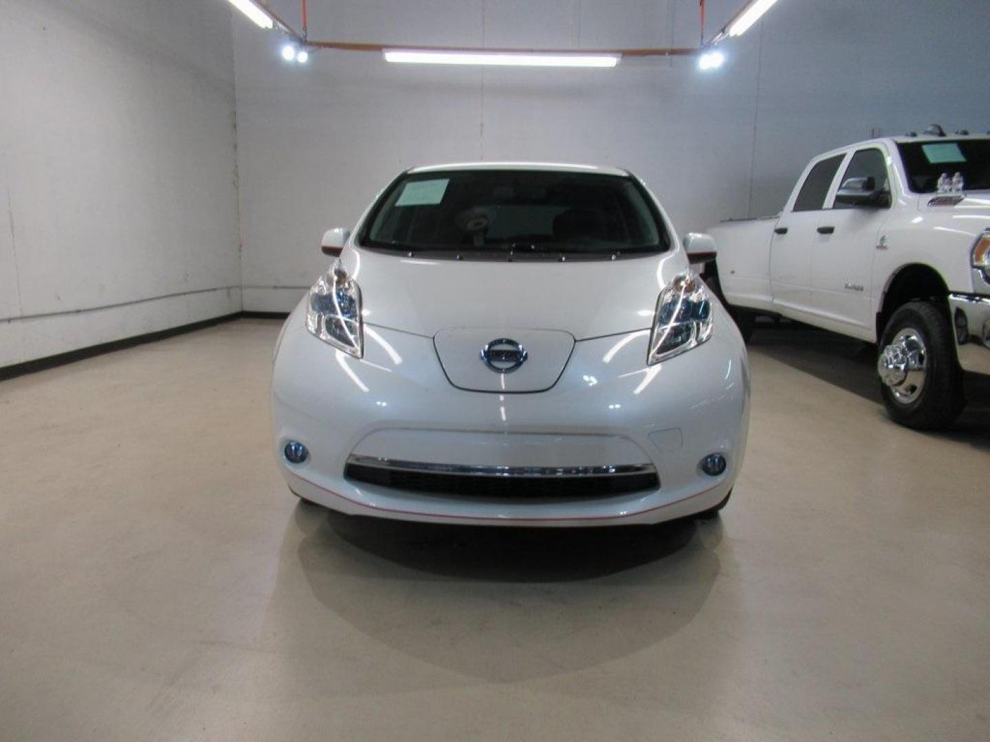 2015 Pearl White /Black Nissan Leaf SV (1N4AZ0CP7FC) with an Electric Motor engine, Automatic transmission, located at 15300 Midway Rd., Addison, TX, 75001, (972) 702-0011, 32.958321, -96.838074 - HOME OF THE NO HAGGLE PRICE - WHOLESALE PRICES TO THE PUBLIC!! Backup Camera, Leaf SV, 4D Hatchback, 80kW AC Synchronous Motor, Single Speed Reducer, FWD, Pearl White, Black Cloth.<br><br>Pearl White 2015 Nissan Leaf SV<br><br>Recent Arrival! 126/101 City/Highway MPG<br><br>Awards:<br> * 2015 KBB.c - Photo#5