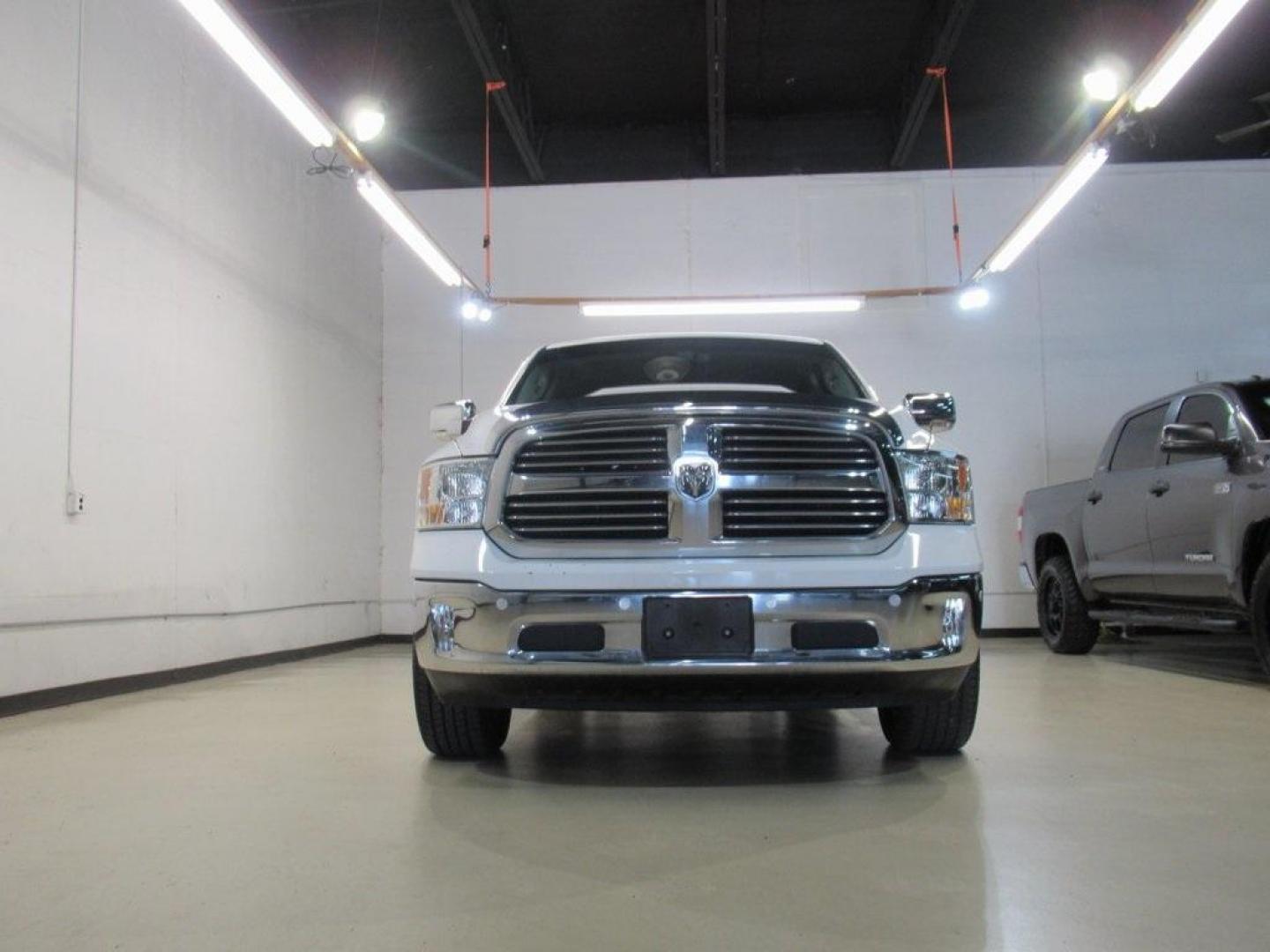 2019 Bright White Clearcoat /Diesel Gray/Black Ram 1500 Classic Lone Star (1C6RR6LT2KS) with an HEMI 5.7L V8 Multi Displacement VVT engine, Automatic transmission, located at 15300 Midway Rd., Addison, TX, 75001, (972) 702-0011, 32.958321, -96.838074 - HOME OF THE NO HAGGLE PRICE - WHOLESALE PRICES TO THE PUBLIC!! 1500 Classic Lone Star, 4D Crew Cab, HEMI 5.7L V8 Multi Displacement VVT, 8-Speed Automatic, RWD, Bright White Clearcoat, Diesel Gray/Black Cloth. Odometer is 29987 miles below market average!<br><br>Bright White Clearcoat 2019 Ram 1500 - Photo#4